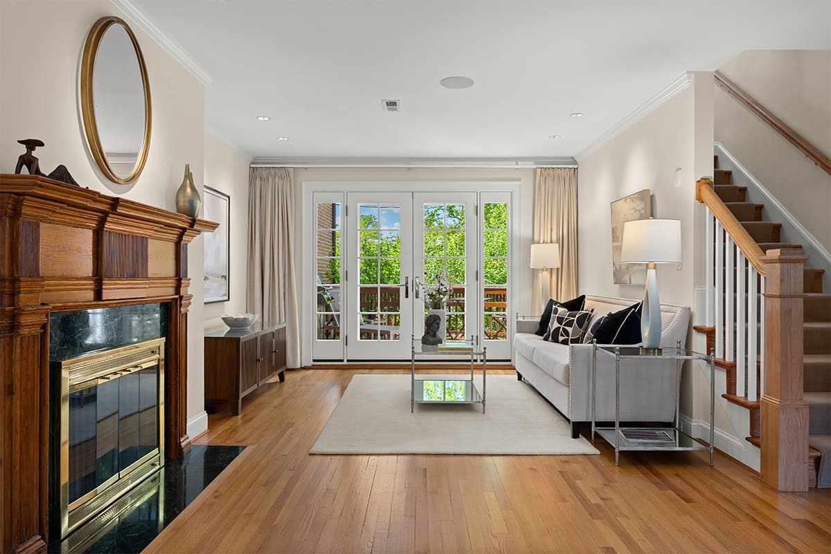 Chic Studio Apartment